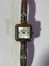 KENNETH COLE REACTION 全鋼正方形白色貝殼錶面鋼帶手錶