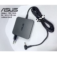 ASUS A442U A442UR A442UF A442UQ A409 A409F A409Uj F409 F409F 19V 3.42A 4.0x1.35 MATARAM