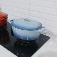 Enameled Cast Iron Oval Dutch Oven Pot for Sourdough or Cooking, capacity 4.5L, 31cm