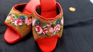 Kasut Manik Nyonya Traditional Beaded Shoes Hand Made (PRE-ORDER)