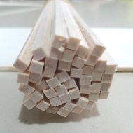 5PCS Balsa Wood Stick 4x5 4mm x 5mm Wood Model Wooden list Stick
