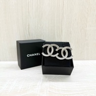 CHANEL銀色大雙C造型耳環