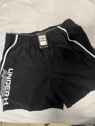 UNDER ARMOUR 短褲