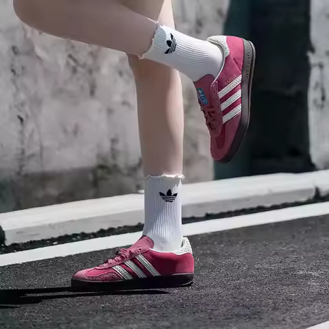 Adidas clover women's shoes - new model GAZELLE training shoes, strawberry bear pink color, T-shaped