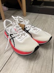 ASICS Magic Speed 2
