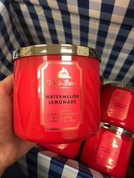 包郵😌Bath And Body Works Scented 3 wick Candles 三芯香薰蠟燭🎁熱賣 夏天首選🍉西瓜味大家欲罷不能！