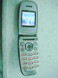 Sony Ericsson Z300i Z300 GSM 雙頻 無照相 摺疊 手機4