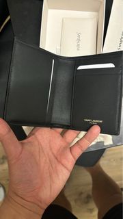ysl 男裝鱷魚皮銀包