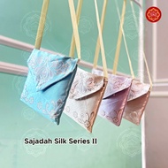 Silky Premium Travel Prayer Rug, Folding Prayer Rug, Aesthetic Bag, Unique Mini Umrah Hajj Souvenir,