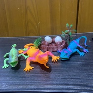 Educational Reptile Toys for Children, 3 pcs, Animal World Rubber Banana, Reptile Chameleon, Lizard,