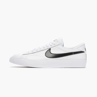 Nike Wmns Tennis Classic AC