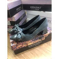 Soft suede women's qc shoes