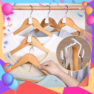 ' Combo of 10 Coat Hangers to Help Save Space ngocctrinh89HQTN