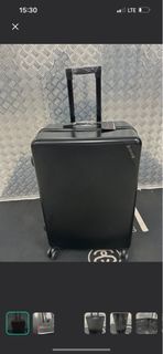 特價 ： Elle  26 inch luggage Elle 26 吋行李箱 66 x 42 x 27 cm
