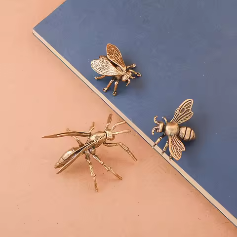 【F】1 Piece Miniature Simulation Insect Desk Ornament Brass Bee Figurines Table Tea Pets Antique Copp
