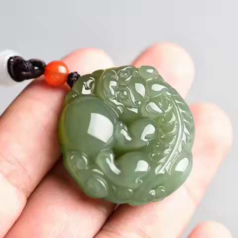 Natural Green Jade Ball Pixiu Pendant White Jade Fashion Simple Jade Pendant