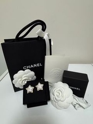 Chanel 星星耳環