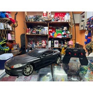 READY STOCK Aston Martin DBS James Bond 007 RC Car Toy State