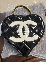 Chanel vintage heart bag 愛心擋臉包