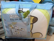 全新 嬰兒 床圍床單被套枕袋 套裝 一套12件 Cherry Collection Baby Gift Set