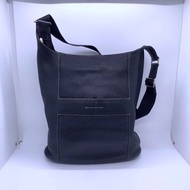 Hermes/愛馬仕 Good News 系列 框L  竪款 經典黑色全皮水桶包