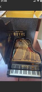 日本600ml SUNTORY Royal 鋼琴 whisky 威士忌 全套靚盒 非余市 宮城峽 白州 竹鶴 響