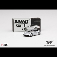 Minigt 1/64 diecast Porsche 911 (992) Carrera 4S GT