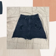 Used like new COTTONON Short Skirt sz.xs