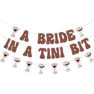 Pengantin Dalam Hiasan Banner Garland Bertemakan Espresso Martini untuk Dekorasi Pesta Bujang