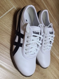 Onitsuka Tiger Slip-on鞋