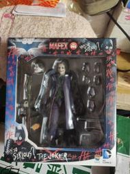 Mafex 005 1.0小丑 黑暗騎士 蝙蝠俠