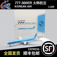 - JC WINGS 1: 200 B777-300ER Korean Airlines HL8008 SA2090/A Airplane Model