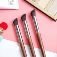 Cọ đánh khối mũi Makeup Forever 234