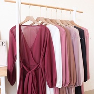 AVRIL OUTER