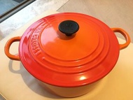 Le Creuset Round Casserole 22cm Flame colour 鑄鐵鍋