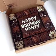 Fudgy Brownies Custom Letter ulang tahun/Hampers Lebaran/Gift Pack)