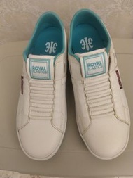 Royal Elastics shoes