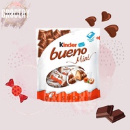 Kinder Bueno With Milk &amp; Hazelnut Mini 16pcs 86.4g