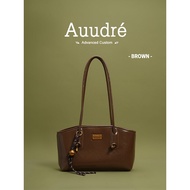 กระเป๋าสะพายข้างสไตล์ย้อนยุคขนาดใหญ่จาก Auudre กระเป๋าสะพายข้างใต้วงแขนสำหรับผู้หญิง กระเป๋าขนม้าสไต