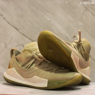 Basketball Shoe Under Armour Curry 5