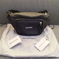 Balenciaga explorer腰包