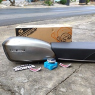 CB125 sultan Tank part set Imported CB125 Tank emblem and Thin cb S90 Tank Cap