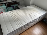 （先到先得）近全新IKEA單人床墊加床架