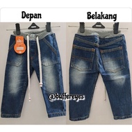 Children's Jeans size 2.4.6.8.10 by HUMBLEBe