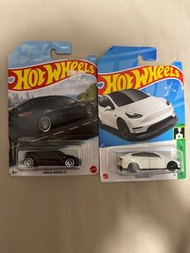 Hotwheels  Tesla車仔 可交換Tomica車仔