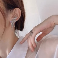 Earrings, hoop earrings, personality, style, going out, going to parties, brides, taking fashion mod