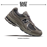 Eastside.co - NB 2002R Light Grey Dark Grey Sneakers Authentic