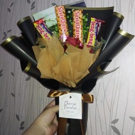 buket/bouquet/bucket coklat silverqueen bunga Valentine wisuda