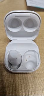 Samsung Galaxy Buds FE 真無線藍牙耳機 (一隻左耳及充電盒）