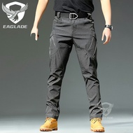 Eaglade กางเกงสินค้าที่มีกลยุทธ์สำหรับผู้ชายใน A01 Ix9สีเขียว